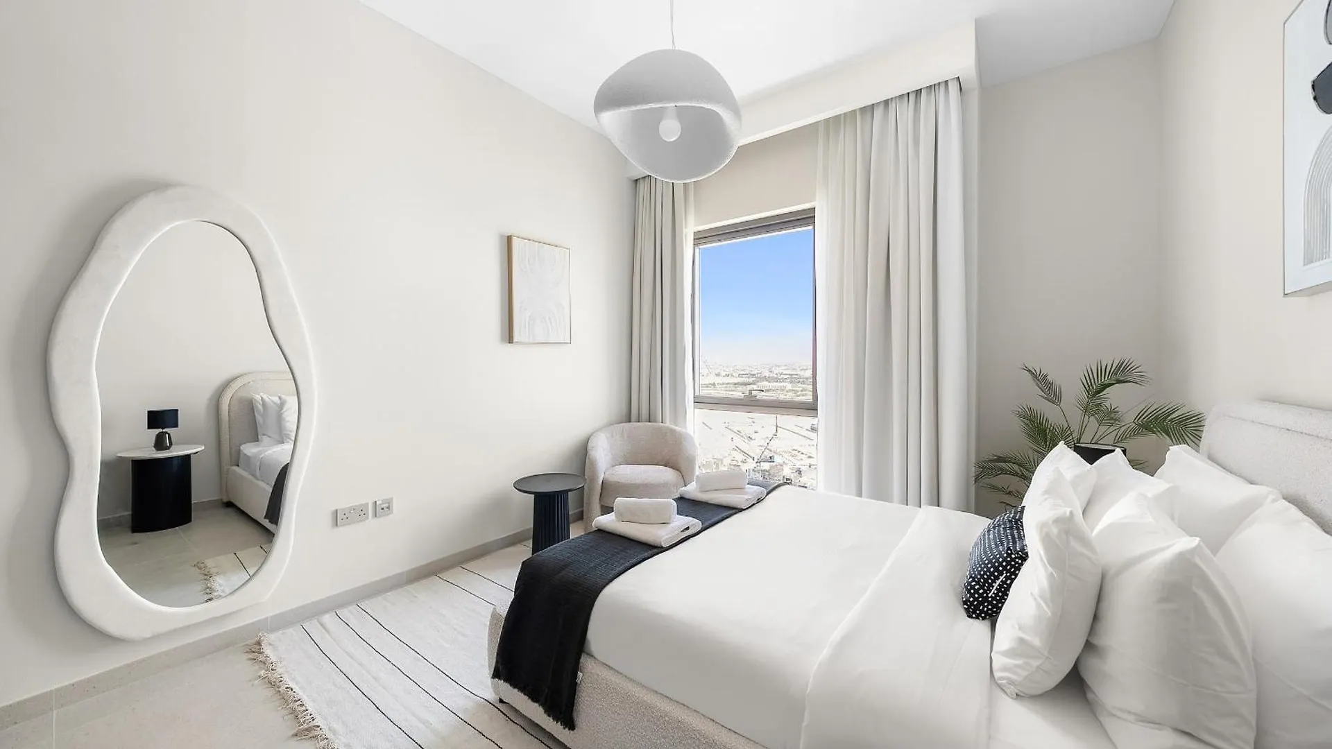 Vayk - Modern 1 Bd Near The Lagoon In Creek Harbour Dubai 0*,  United Arab Emirates